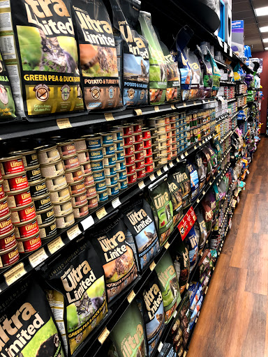 Pet Store «Pet Valu», reviews and photos, 1061 W Main St #12, Branford, CT 06405, USA