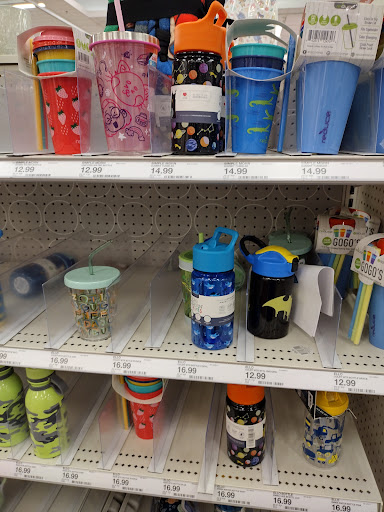 Department Store «Target», reviews and photos, 999 Corporate Dr, Westbury, NY 11590, USA