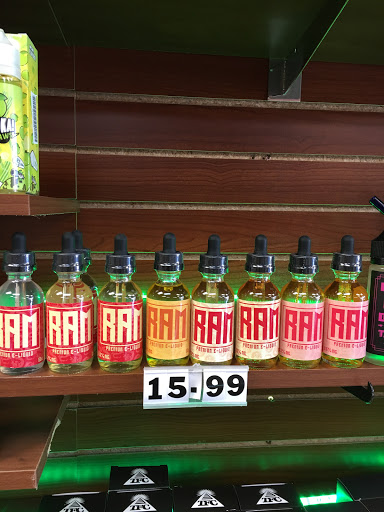 Tobacco Shop «777 smoke shop», reviews and photos, 6900 Reseda Blvd b, Reseda, CA 91335, USA