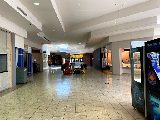 Shopping Mall «Lakeview Square Mall», reviews and photos, 5775 Beckley Rd, Battle Creek, MI 49015, USA