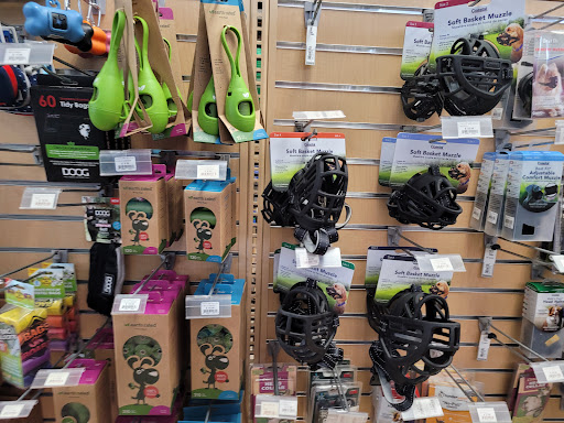 Pet Supply Store «Pet Pantry & Dog Wash», reviews and photos, 5148 Academy Blvd N, Colorado Springs, CO 80918, USA