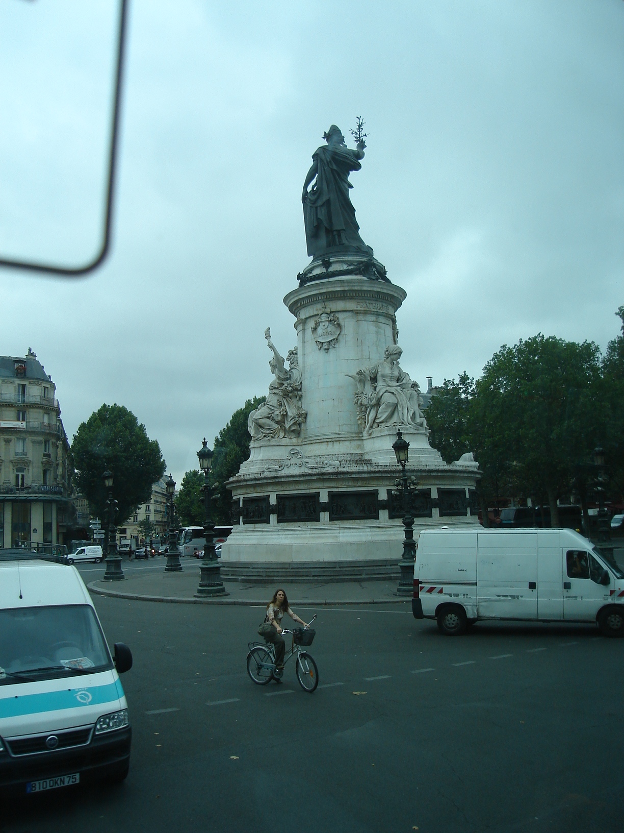 Photo n° 13 de l'avis de TEY.C fait le 18/03/2019 à 01:34