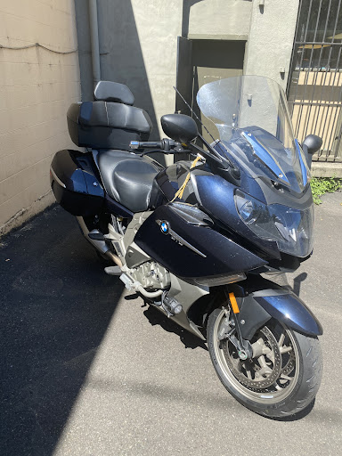 BMW Motorcycle Dealer «BMW Motorcycles of Western Oregon», reviews and photos, 12010 SW Garden Pl, Portland, OR 97223, USA