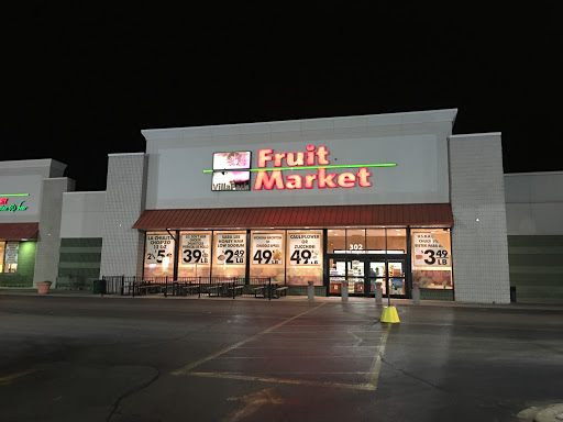 Grocery Store «Villa Park Fruit Market», reviews and photos, 302 W North Ave, Villa Park, IL 60181, USA