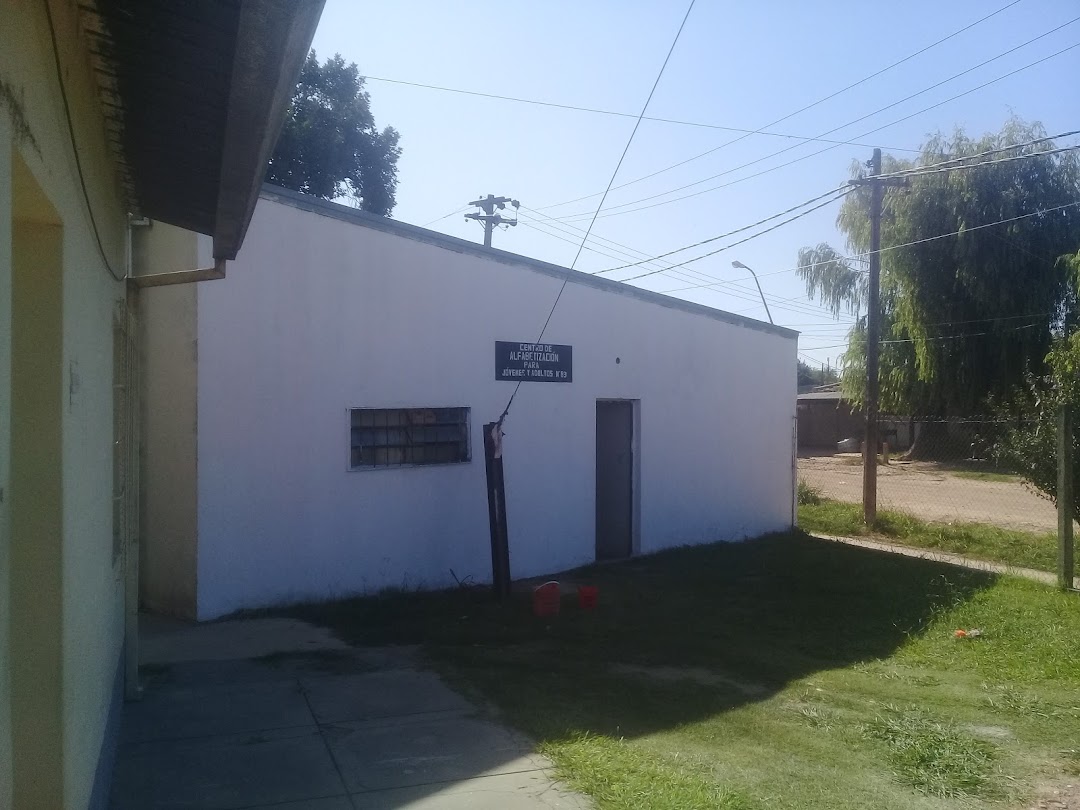 centro de alfabetización para jóvenes y adultos.