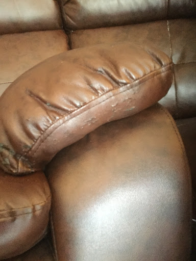 Furniture Store «UR FURNITURE CENTER», reviews and photos, 16747 North Fwy, Houston, TX 77090, USA