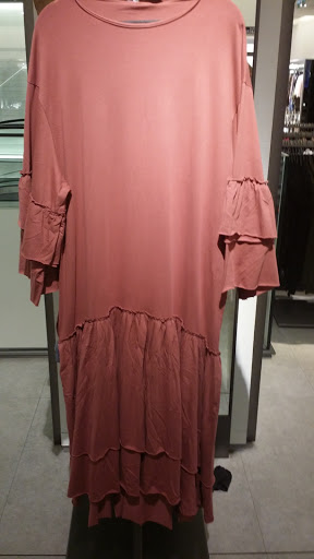 Stores to buy long dresses Lyon