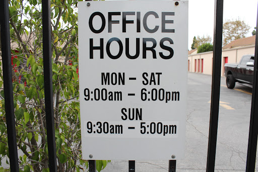 Self-Storage Facility «Stor-Mor Self Storage», reviews and photos, 4300 Emerald St, Torrance, CA 90503, USA