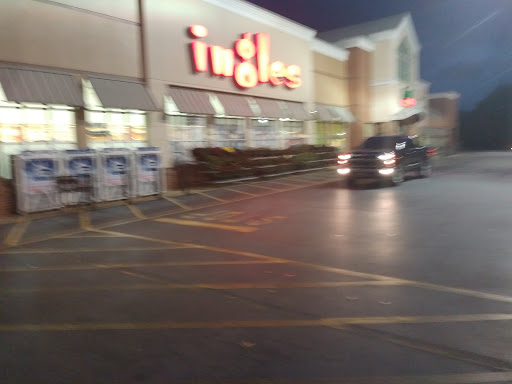 Grocery Store «Ingles Market», reviews and photos, 220 N Highland Lake Rd, Flat Rock, NC 28731, USA