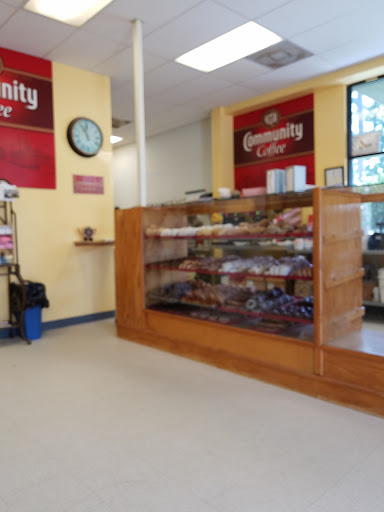 Donut Shop «Donut King», reviews and photos, 1660 Girod St, Mandeville, LA 70448, USA