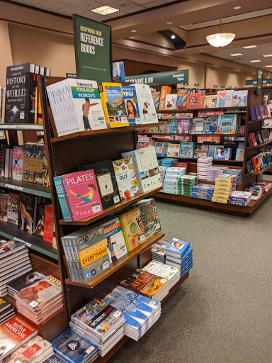 Book Store «Barnes & Noble», reviews and photos, 65 E Marketview Dr, Champaign, IL 61820, USA