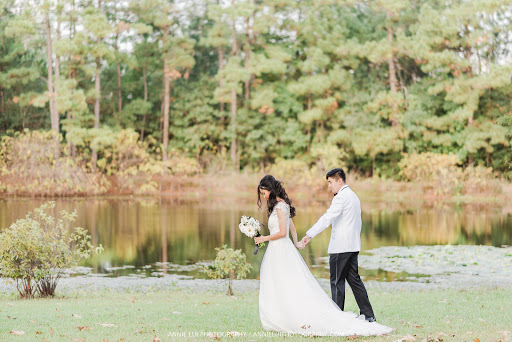 Bridal Shop «Parvani Vida», reviews and photos, 7107 S Texas 6, Houston, TX 77083, USA