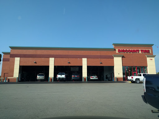 Tire Shop «Discount Tire Store - Smyrna, TN», reviews and photos, 738 President Pl, Smyrna, TN 37167, USA