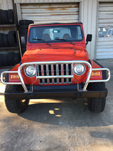 Auto Repair Shop «Island Tire & Automotive Services», reviews and photos, 4 Palmetto Bay Rd, Hilton Head Island, SC 29928, USA