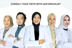 DentisBi Dental Clinic image