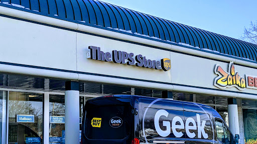 Shipping and Mailing Service «The UPS Store», reviews and photos, 10 Main St, Woodbridge, NJ 07095, USA