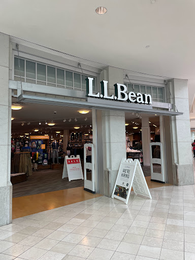 Clothing Store «L.L. Bean», reviews and photos, 160 N Gulph Rd, King of Prussia, PA 19406, USA