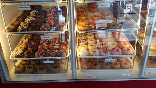 Donut Shop «Donut World», reviews and photos, 2509 Battleground Ave, Greensboro, NC 27408, USA