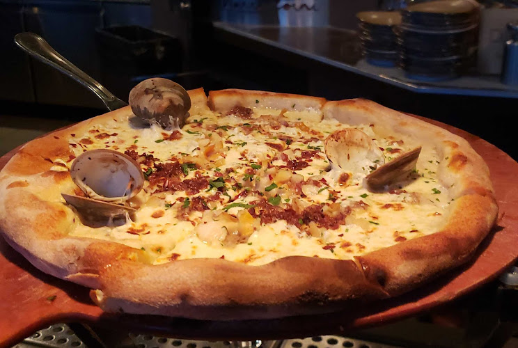 #1 best pizza place in Alexandria - Lena's Wood-Fired Pizza & Tap