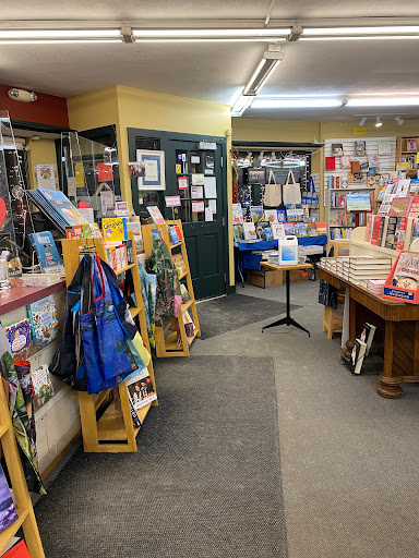 Book Store «Book Ends», reviews and photos, 559 Main St, Winchester, MA 01890, USA