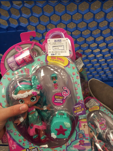 Clothing Store «Ross Dress for Less», reviews and photos, 7601 S Cicero Ave, Chicago, IL 60652, USA