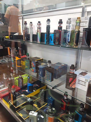 Vaporizer Store «Green Gorilla Smoke & Vape Shop», reviews and photos, 7006 University Ave #8, Lubbock, TX 79413, USA