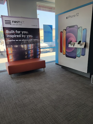 Cell Phone Store «AT&T Authorized Retailer», reviews and photos, 3530 W Century Blvd #105, Inglewood, CA 90303, USA