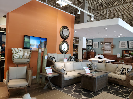 Furniture Store «Ashley HomeStore», reviews and photos, 5458 New Hope Commons Dr, Durham, NC 27707, USA