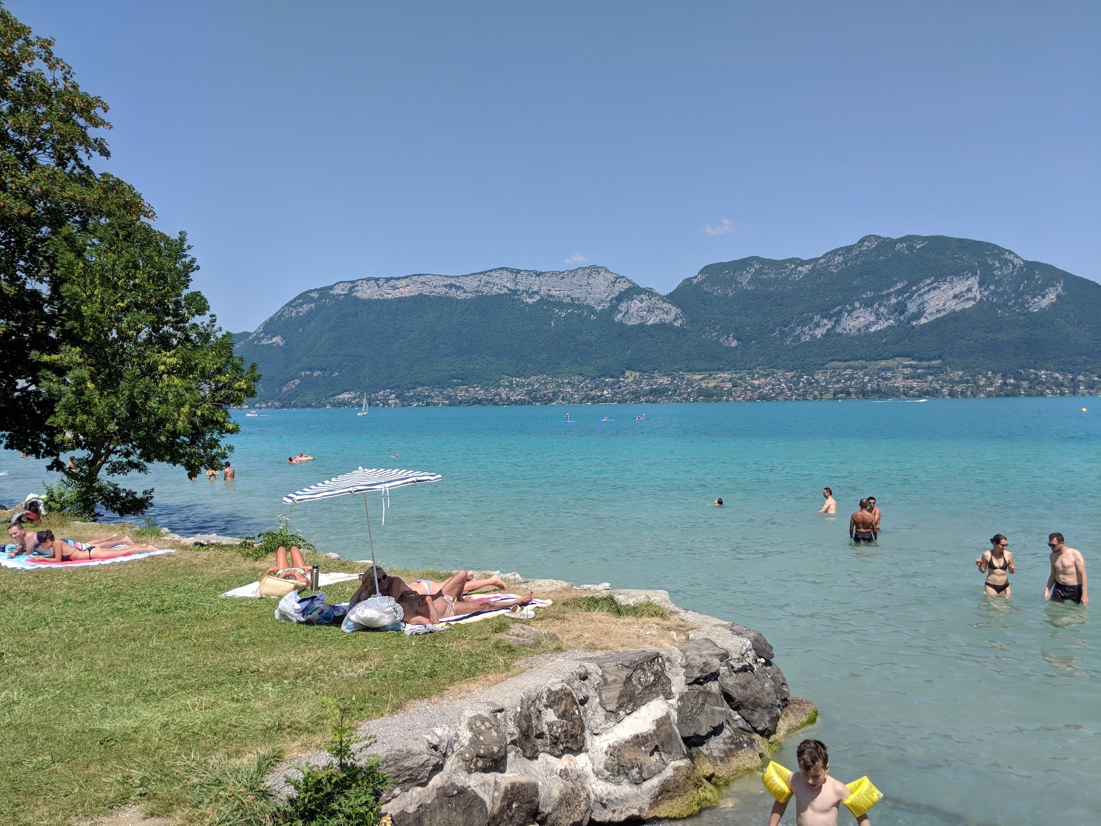 Fotografija Plage Les Choseaux z visok stopnjo čistoče