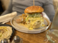 Hamburger du Restaurant méditerranéen Cook'n Saj à Paris - n°10