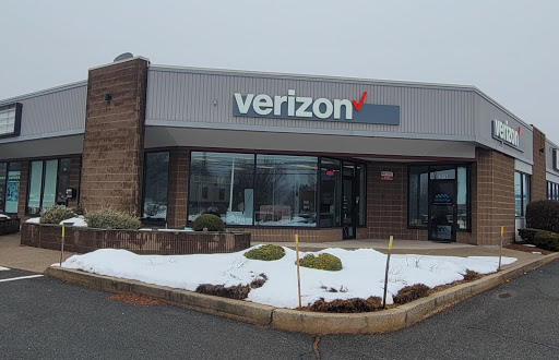 Russell Cellular, Verizon Authorized Retailer, 435x Hartford Turnpike, Vernon, CT 06066, USA, 