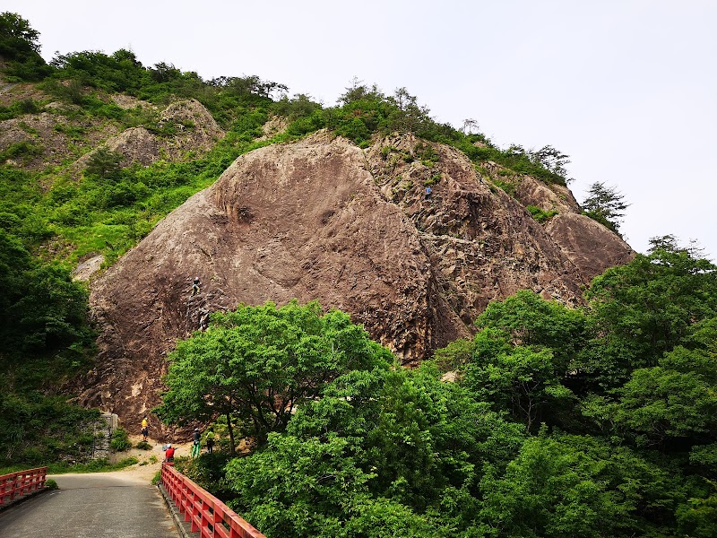 sugitaki rock climbing field