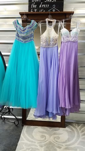 Bridal Shop «The Shabby Chic Bride consignment shop», reviews and photos, 2195 Hyacinth St NE #191, Salem, OR 97301, USA