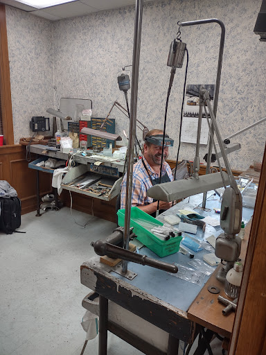 Jeweler «Broestl & Wallis Fine Jewelers», reviews and photos, 14410 Madison Ave, Lakewood, OH 44107, USA