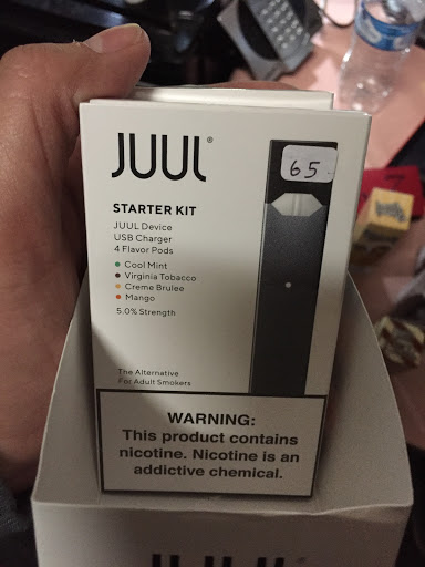 Tobacco Shop «Mary Janes Place Smoke Shop», reviews and photos, 1807 N Main St, Los Angeles, CA 90031, USA