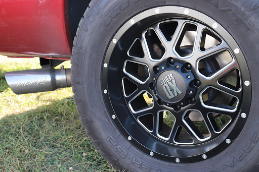 Auto Body Shop «H & H Collision», reviews and photos, 2924 Cincinnati Dayton Rd, Middletown, OH 45044, USA