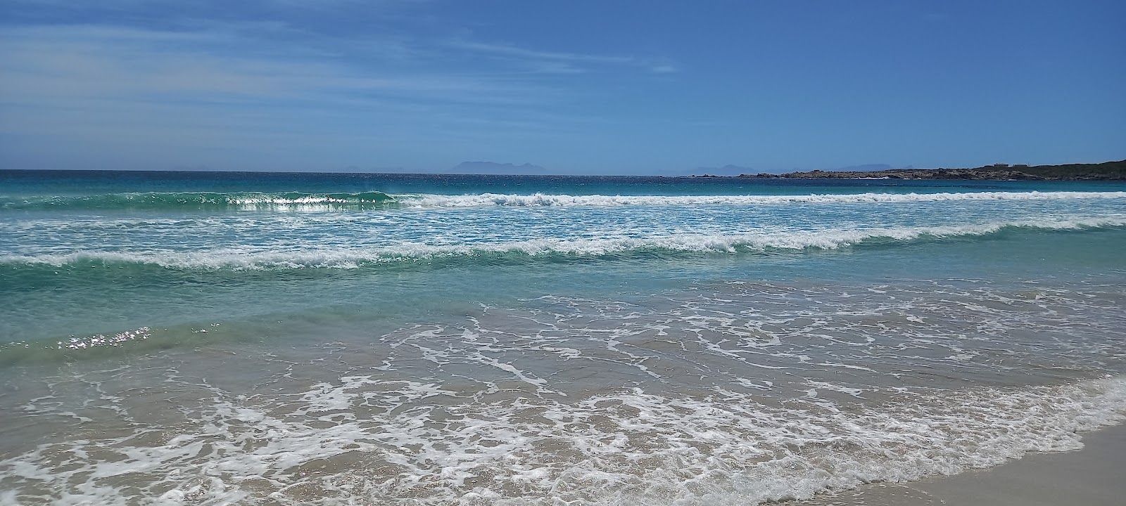 Photo of High Level Rd II with turquoise pure water surface