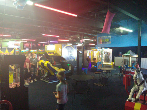 Amusement Center «Family Fun Center XL», reviews and photos, 10765 M St, Omaha, NE 68127, USA