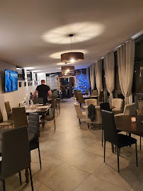 Atmosphère du Restaurant LE CHALET DE PAUL à Gimel-les-Cascades - n°12