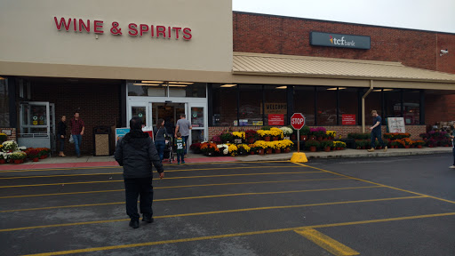 Grocery Store «Jewel-Osco», reviews and photos, 1156 Maple Ave, Lisle, IL 60532, USA