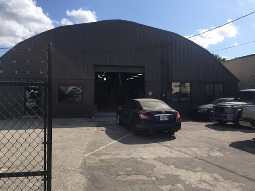 Auto Body Shop «Macho Auto Repair Inc», reviews and photos, 1336 W Washington St, Orlando, FL 32805, USA