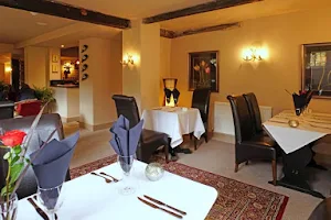 Greyhound Hever Restaurant and Rooms image