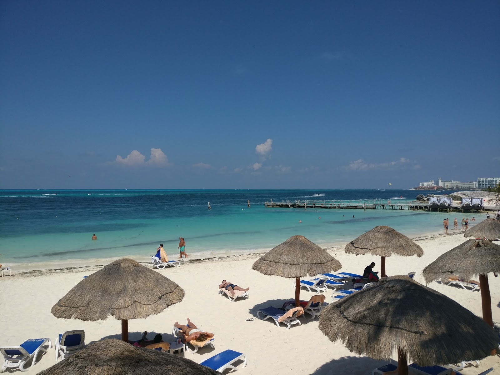 Foto di Playa Caracol - luogo popolare tra gli intenditori del relax