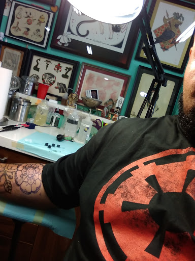 Tattoo Shop «Dedication Tattoo», reviews and photos, 1905 S Broadway, Denver, CO 80210, USA