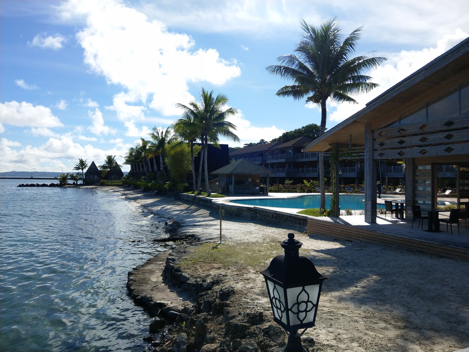 Zdjęcie Paradise Island Resort z powierzchnią piasek z kamieniami