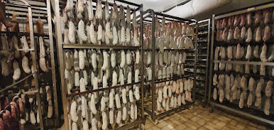 L'atelier du charcutier à Darbonnay