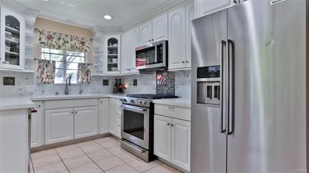 Leticia & Alberto Sotomayor- Real Estate image