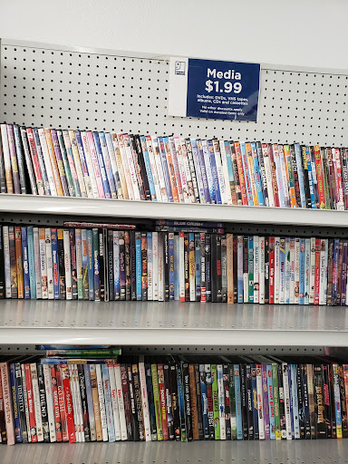 Thrift Store «Lake Hallie Goodwill Retail Store & Training Center», reviews and photos, 2759 S Prairie View Rd, Chippewa Falls, WI 54729, USA