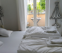 Box61 Art Concept Flat photo