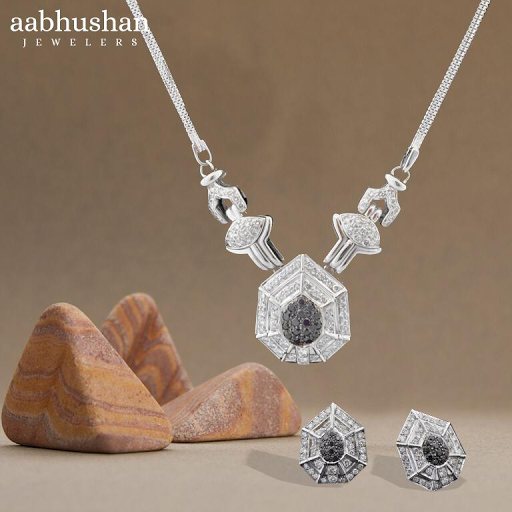 Jewelry Store «Aabhushan Jewelers», reviews and photos, 155 Wood Ave, Edison, NJ 08820, USA